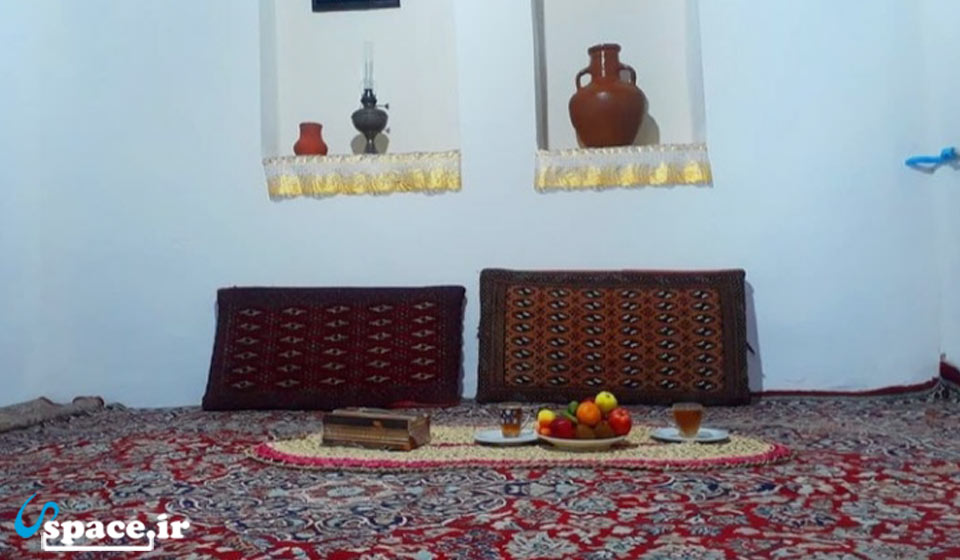 نمای داخلی اتاق اقامتگاه گردشگری دنج - رشت - روستای براگور